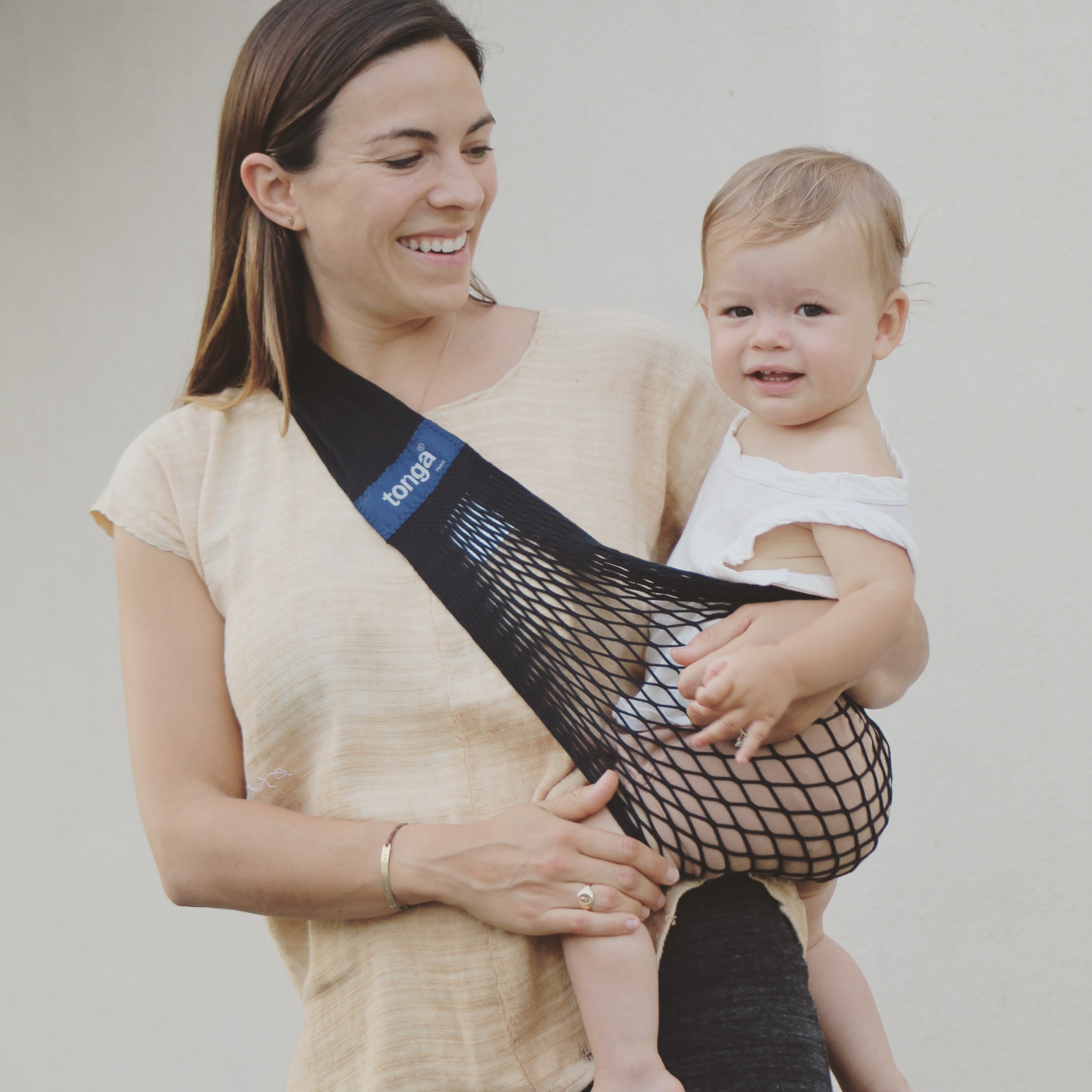 Mesh hotsell baby sling